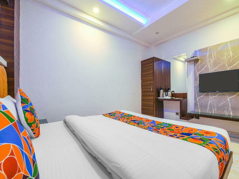 Oyo 15836 Pleasure River Front Resort Tuem Dış mekan fotoğraf