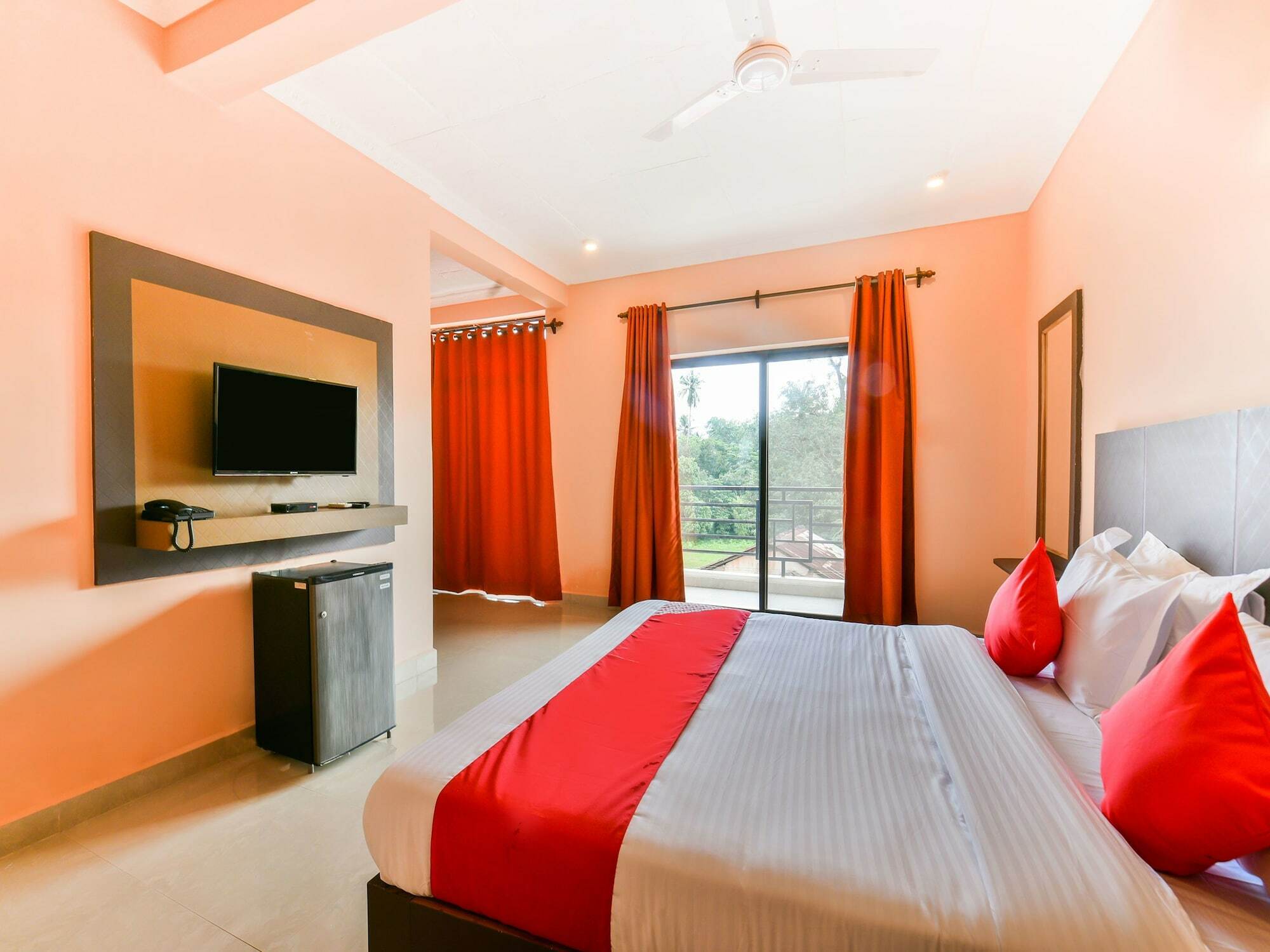 Oyo 15836 Pleasure River Front Resort Tuem Dış mekan fotoğraf